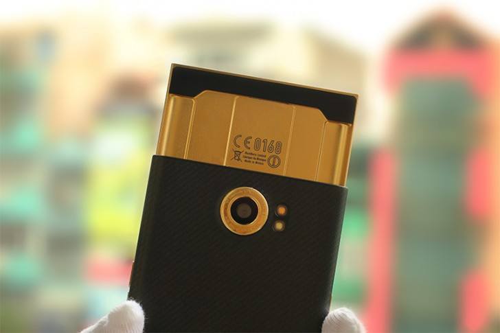 BlackBerry Priv Gold