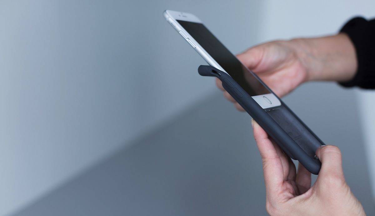 Apple dice addio ai problemi di batteria su iPhone 6 e 6s con la Smart Battery Case