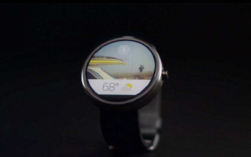 HTC cede agli Smartwatch: arriva a febbraio Halfbeak