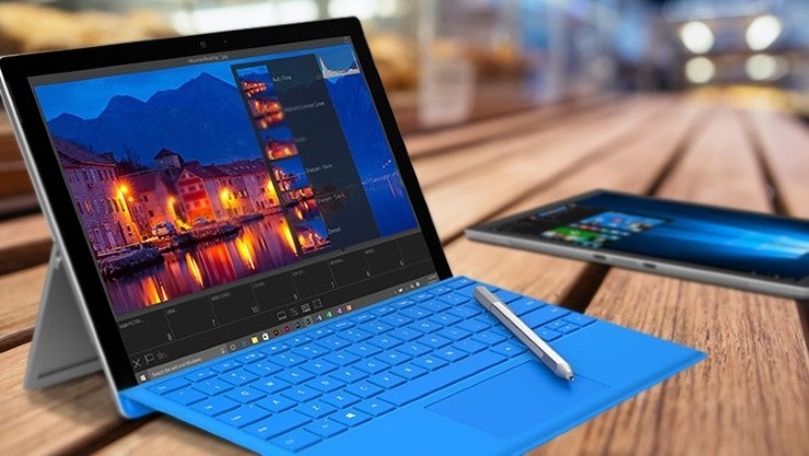 Microsoft annuncia di sostituire i cavi dei suoi Surface Pro