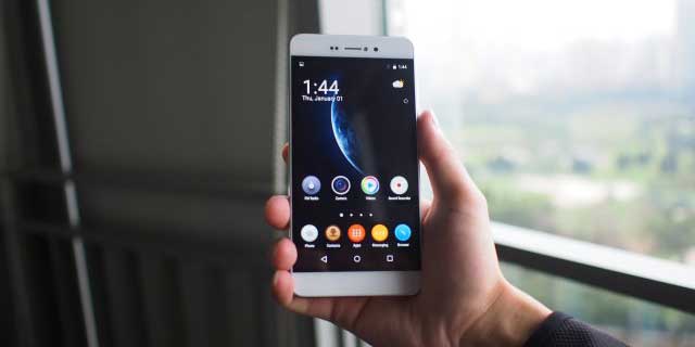 Bluboo Picasso costa meno di 50 euro: ecco le foto