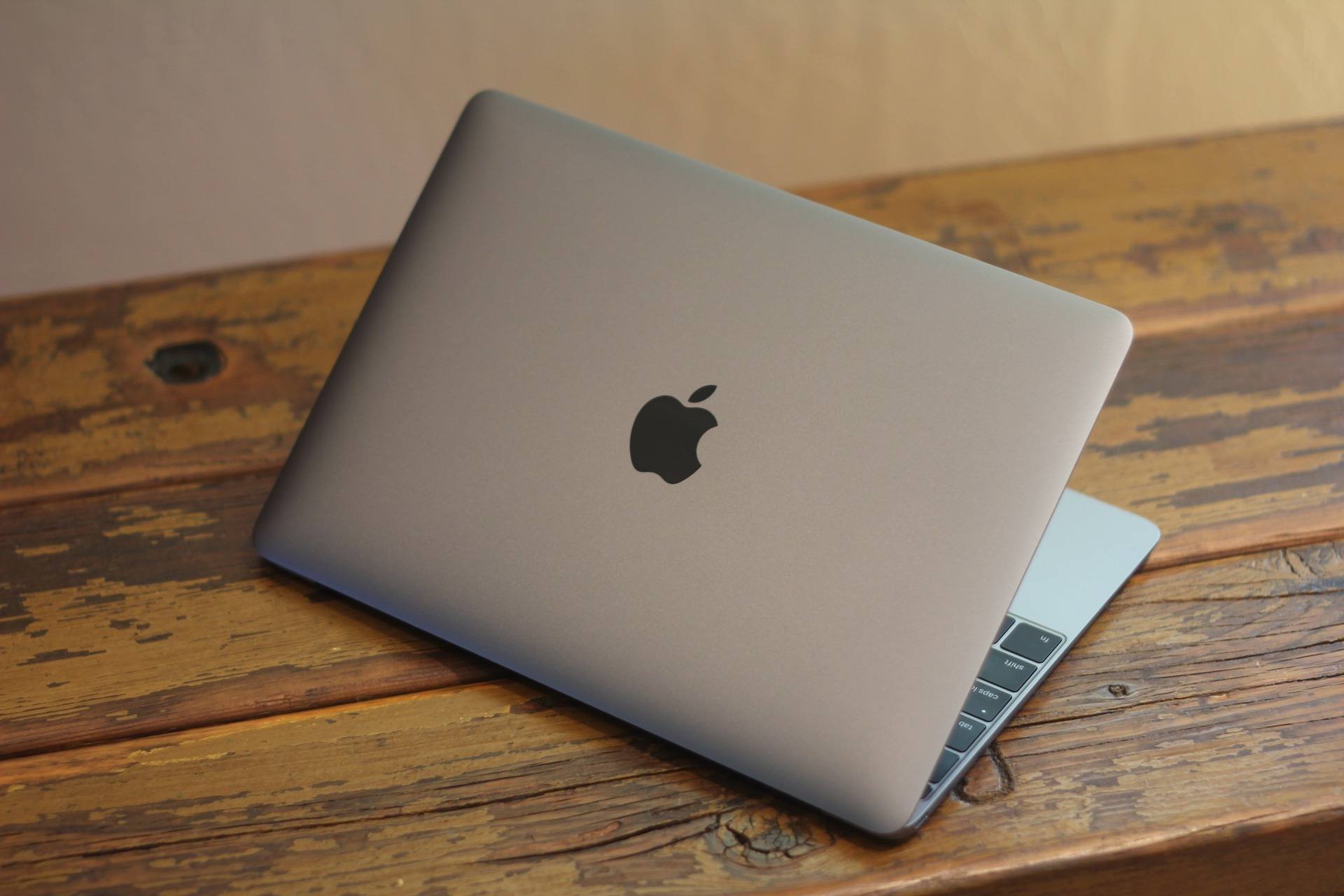 MacBook 12” potrebbe rinnovarsi: non è più disponibile nei rivenditori americani