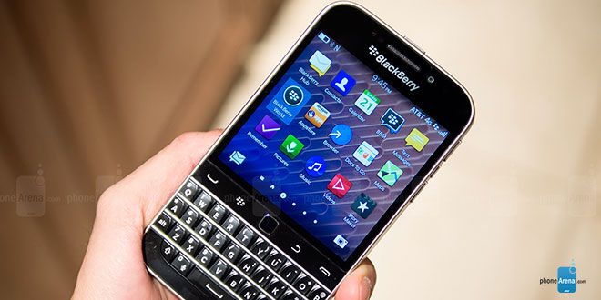 BlackBerry Classic, addio allo smartphone con tastiera fisica