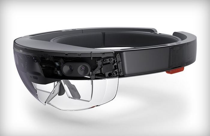 Microsoft HoloLens in vendita ma a caro prezzo e con tempi di consegna lunghissimi