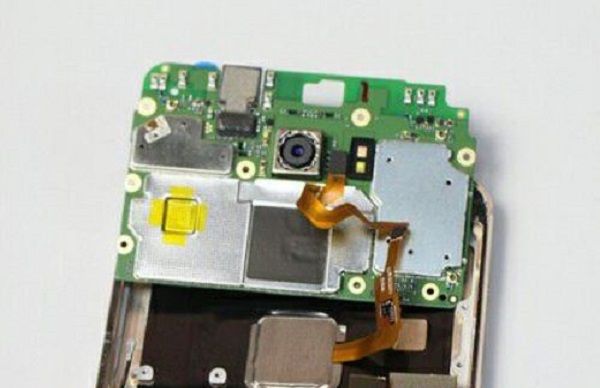 LeEco Le Pro 3: ecco il primo teardown che ci mostra il suo interno