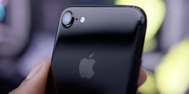 iPhone 7 Jet Black è la colorazione più richiesta nonostante i rischi