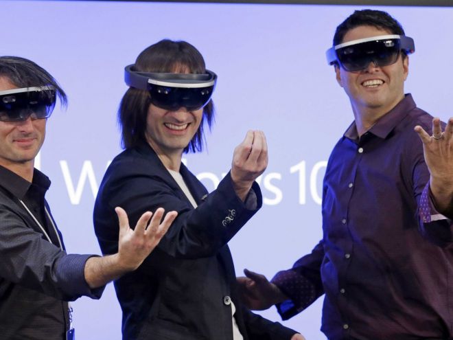 Microsoft VR: dettagli sui visori partner rimandati a Dicembre 2016