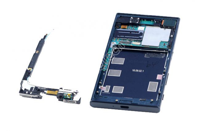 sony-xperia-xz-teardown-7
