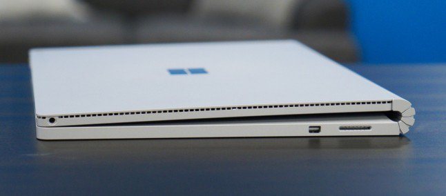 Surface Book arriva in Europa nel 2017 con Performance Base
