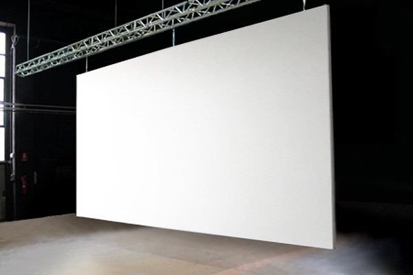 Schermi elettrici o manuali? Ecco quale scegliere in base alle diverse caratteristiche