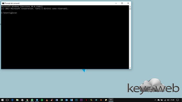 Risolvere il problema della finestra prompt dei comandi di Windows 10 che si apre da sola