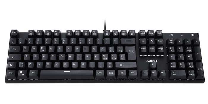 Aukey KM-G8, una buona tastiera meccanica con layout italiano, scoprila nella nostra recensione