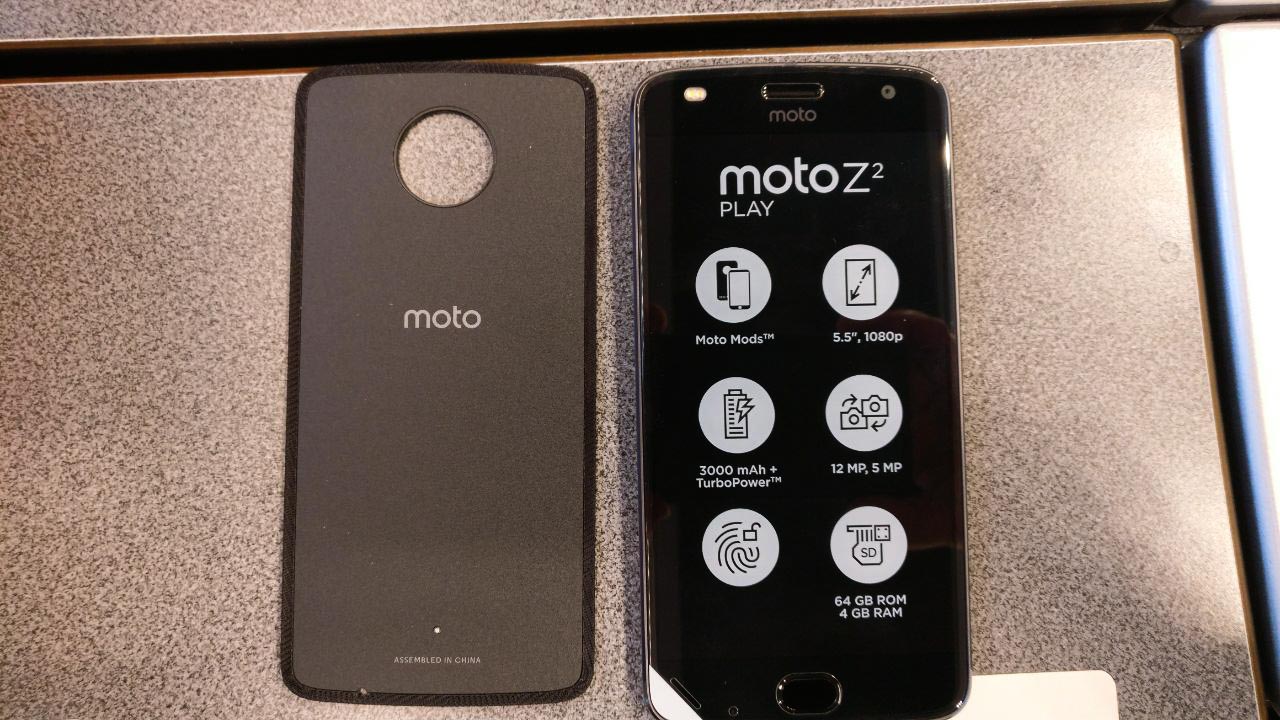 moto z2 play