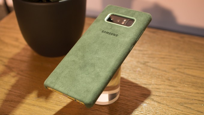 samsung galaxy note 8 alcantara