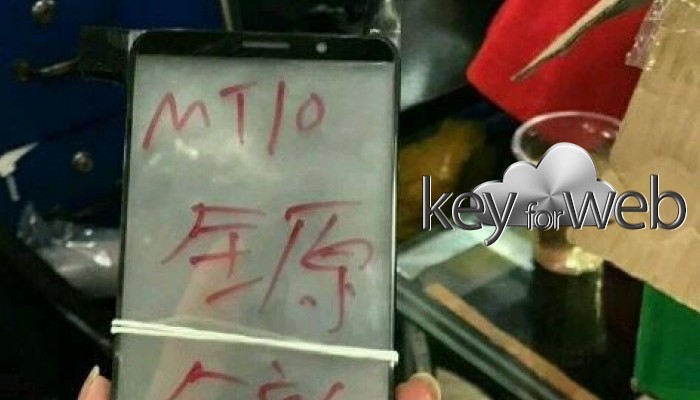 Huawei Mate 10, questo è il pannello frontale, cornici ridotte, spazio all'ottimizzazione