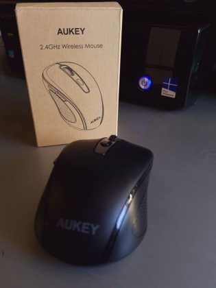 Aukey KM-W8