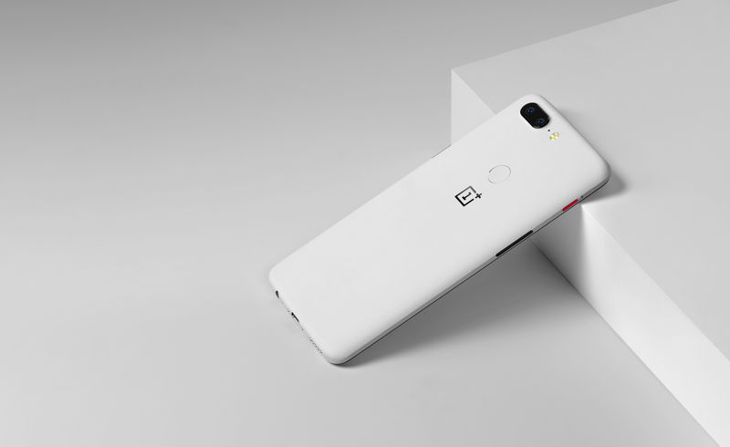 OnePlus 5T Sandstone White