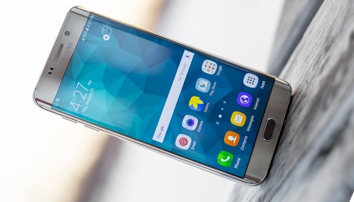 Samsung Galaxy S6 Edge Plus si aggiorna in Italia
