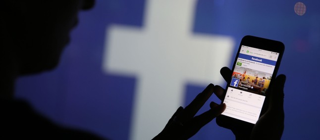 Facebook: arrivano i gruppi a pagamento?