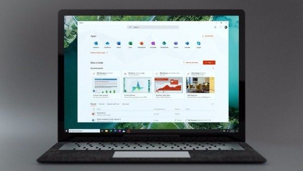 Windows 10: lanciata la nuova applicazione Office