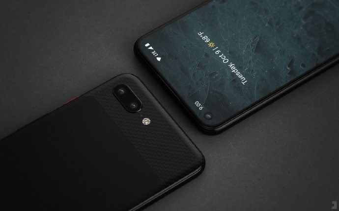 Google Pixel 4 XL si mostra in alcuni video